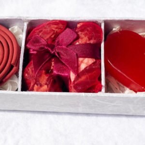Red Heart Candle Spa Gift Set